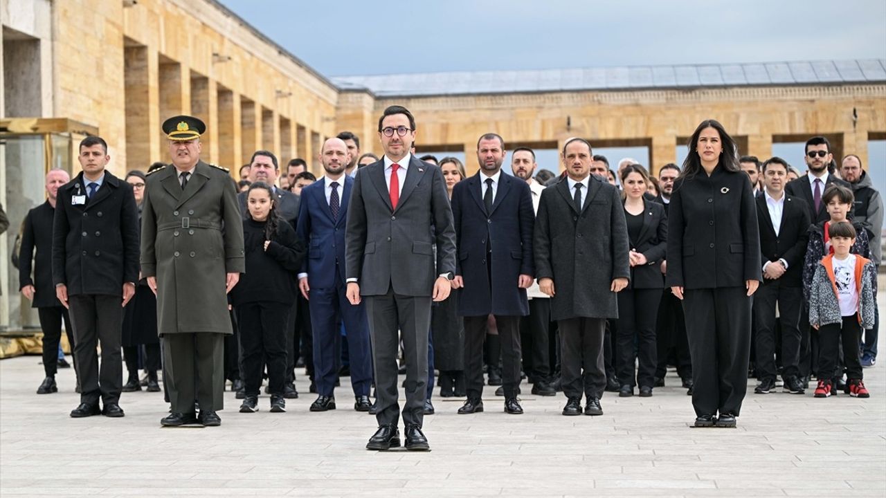 Anadolu Ajansı 105'inci Yaşını Anıtkabir'de Kutladı