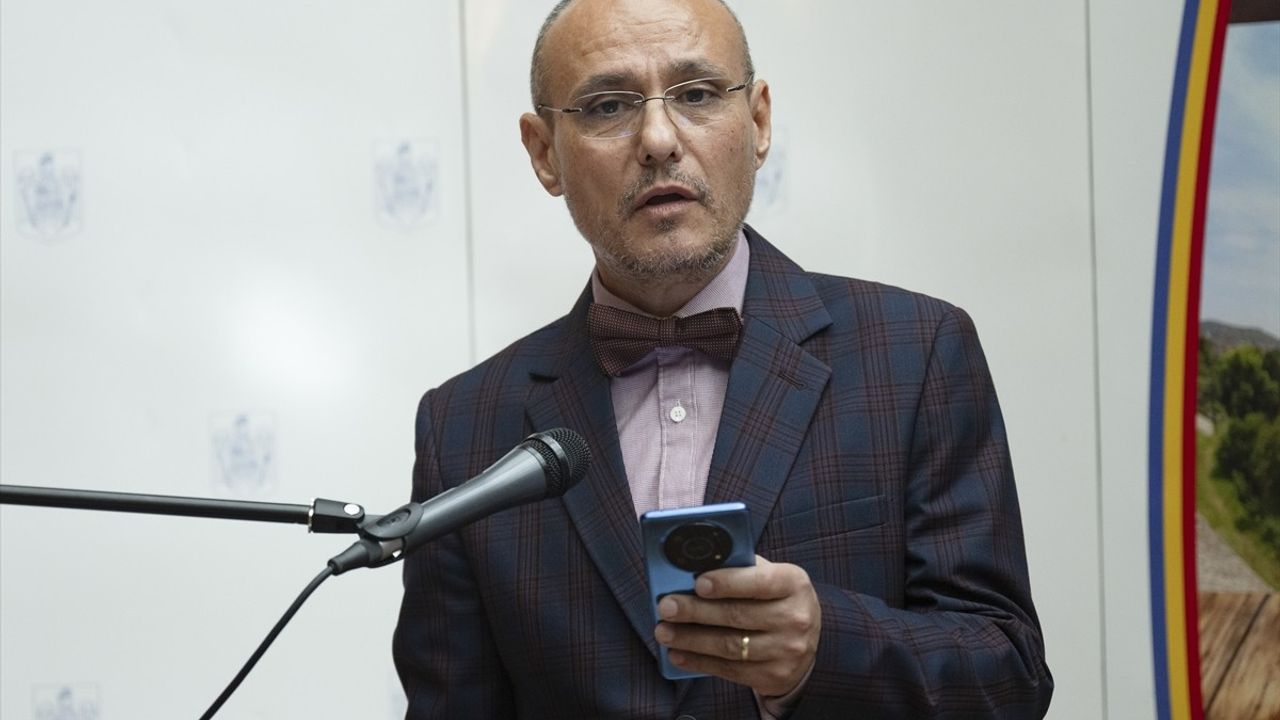 Ankara'da 'Dünya Nasıl Nefes Alır' Fotoğraf Sergisi Açıldı