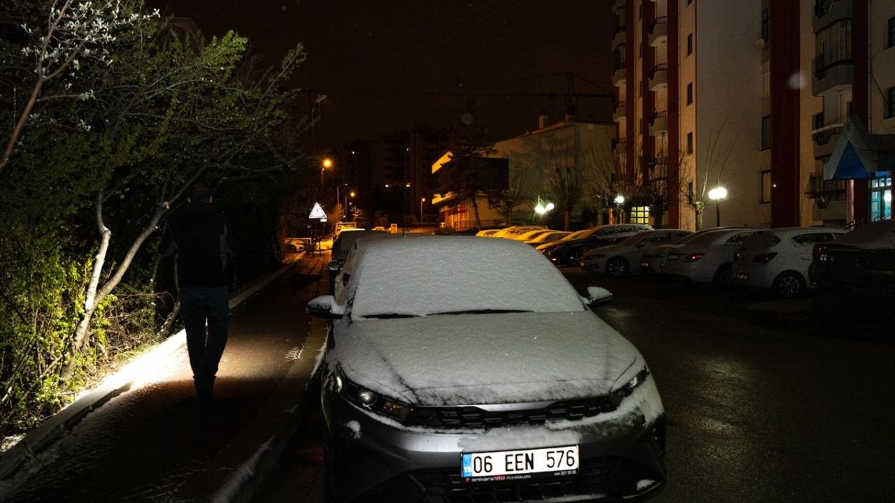 Ankara'nın Yüksek Kesimlerinde Kar Yağışı Etkili Oldu