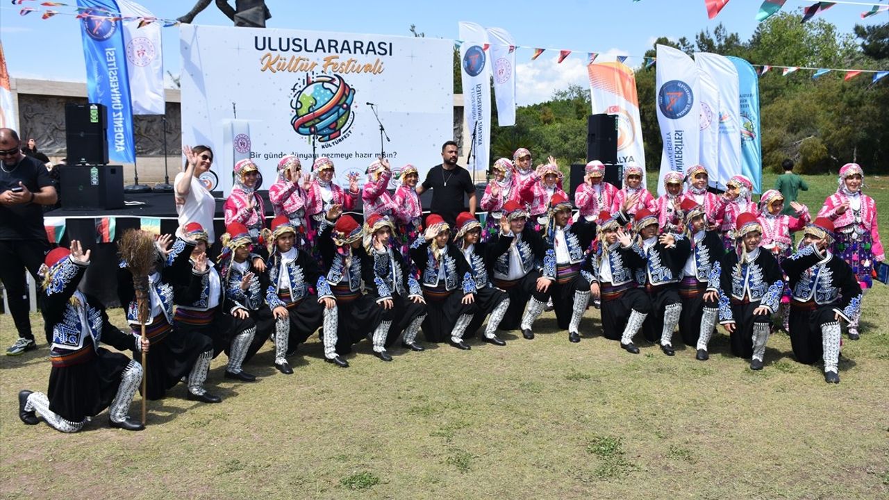 Antalya'da Uluslararası Kültür Festivali Düzenlendi