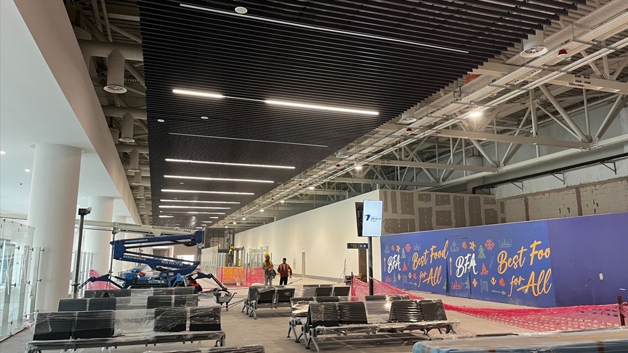 Antalya Havalimanı'nda Yeni Terminal Binaları Hizmete Giriyor