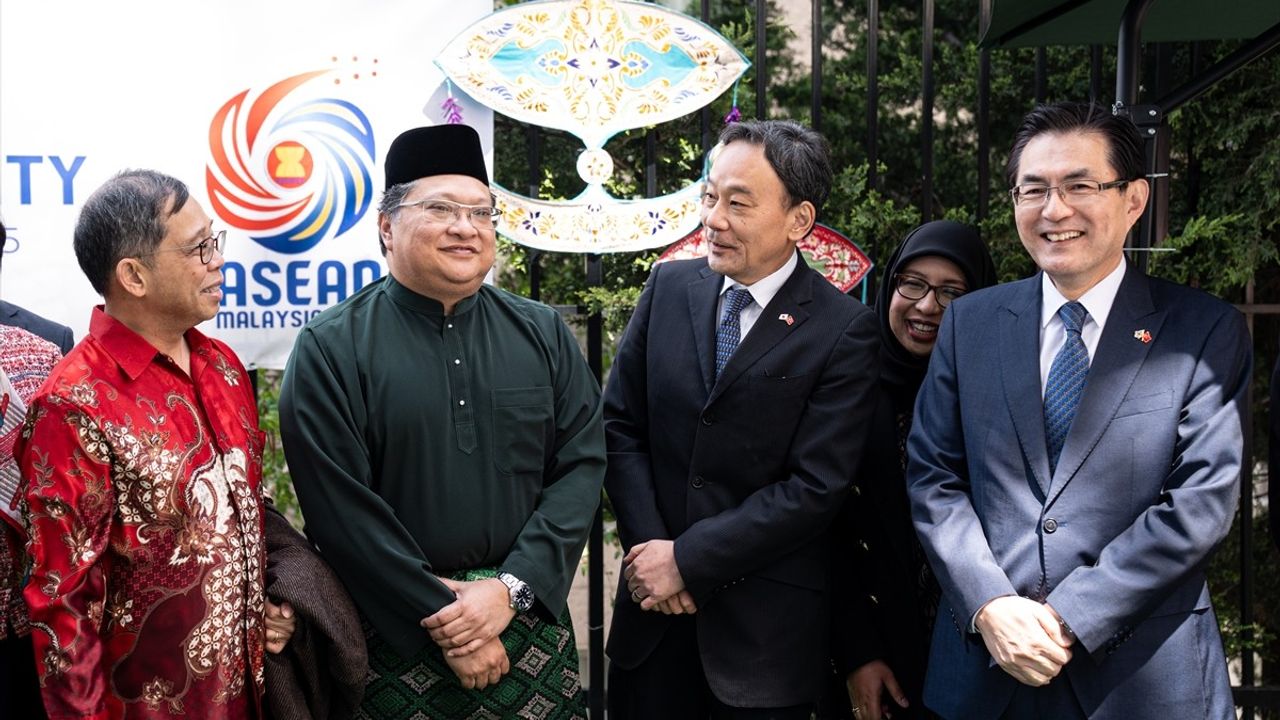 ASEAN Ülkeleri Ramazan Bayramı Kutlaması için Malezya'nın Ankara Büyükelçiliğinde Bir Araya Geldi