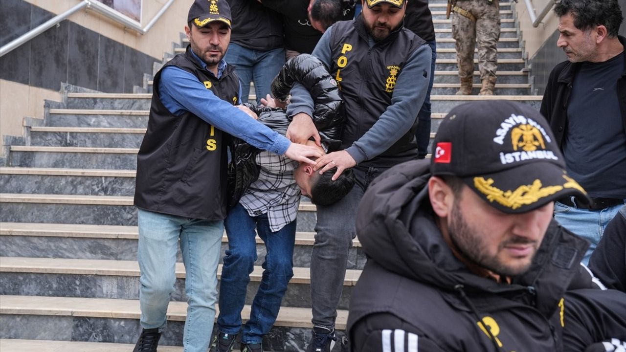 Bağcılar'da Bekçinin Şehit Edilmesine İlişkin 5 Zanlı Adliyeye Sevk Edildi