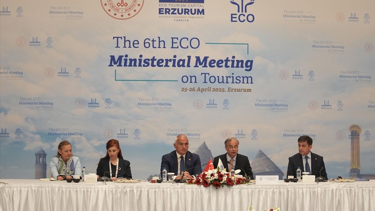 Bakan Ersoy, EİT 6. Turizm Bakanları Toplantısı'na Liderlik Etti