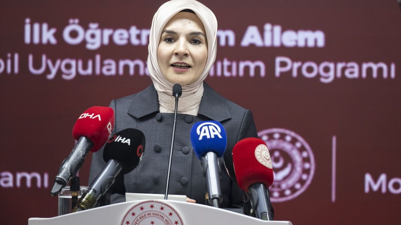 Bakan Göktaş, Doğum Yardımı Başvuru Rakamlarını Açıkladı ve Yeni Mobil Uygulamayı Tanıttı