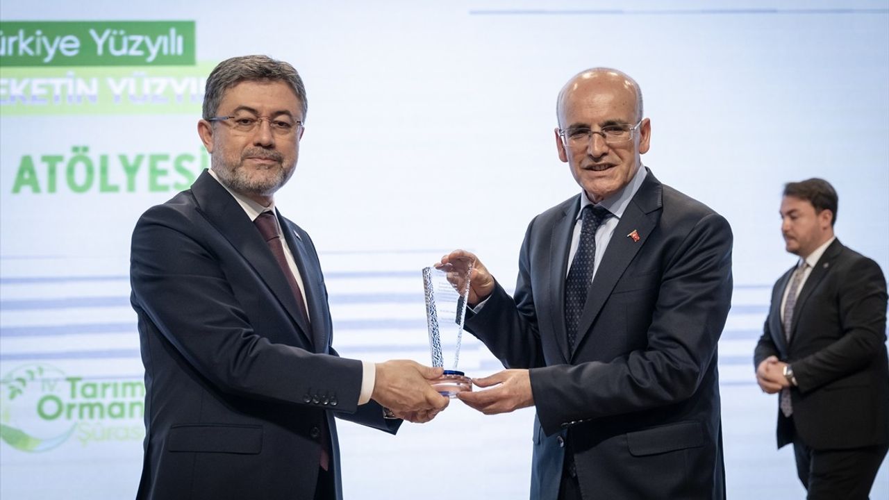 Bakan Şimşek, Tarım Orman Şurası'nda Türkiye'nin Tarım Politikasını Değerlendirdi