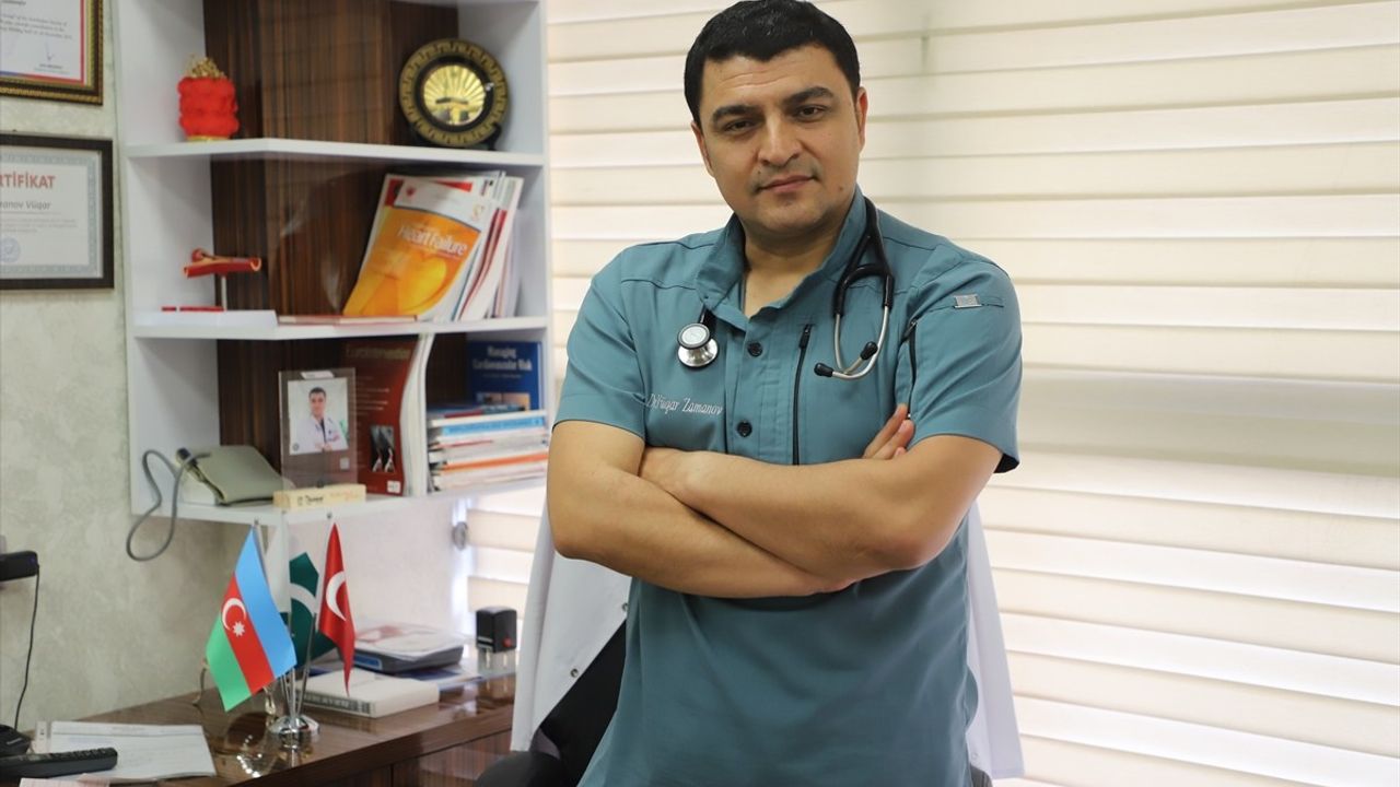 Bakü'de Kalp Krizi Geçiren Kişi, Doktorların Müdahalesi ile Hayata Döndü