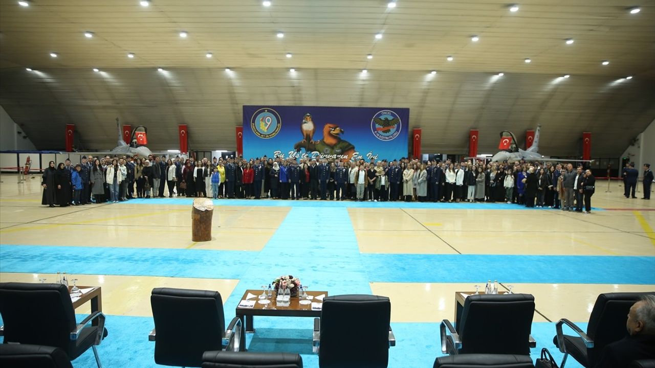 Balıkesir'de F-16 Pilotları için Mezuniyet Töreni Gerçekleşti