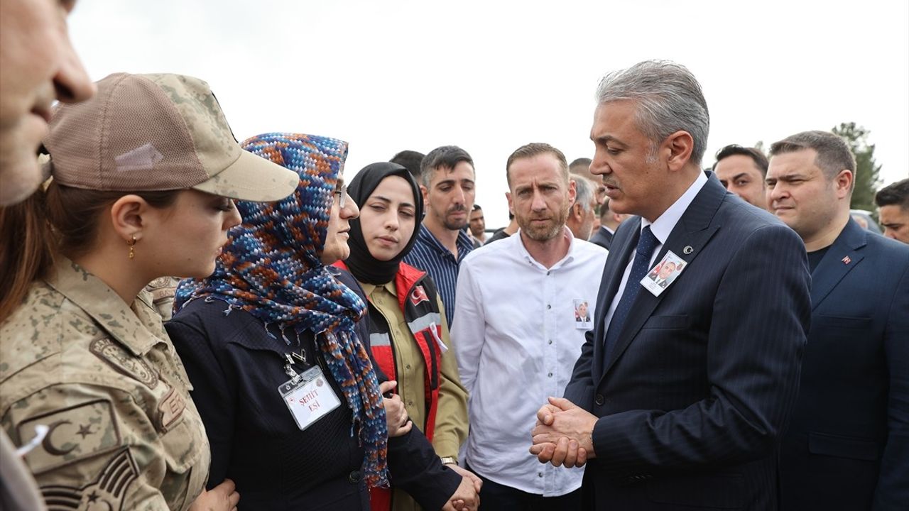 Batman'da silahı kazara ateş alan asker şehit oldu
