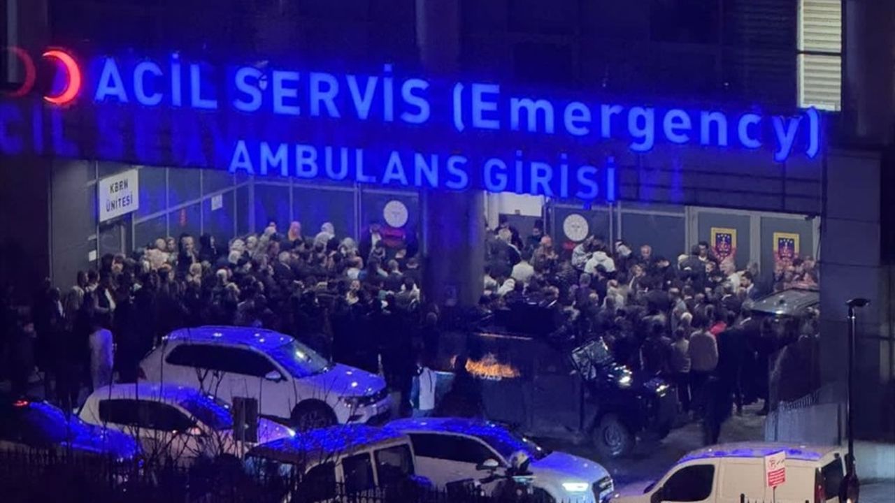 Beyoğlu'nda Genç Sürücünün Aracıyla Çarptığı Kişi Hayatını Kaybetti