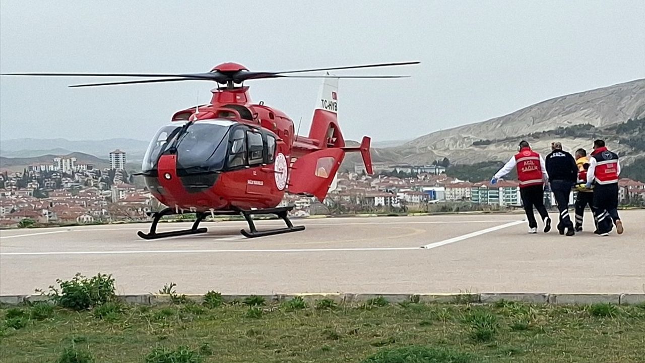 Beypazarı'nda Kalp Krizi Geçiren Hasta Ambulans Helikopterle Ankara'ya Nakledildi