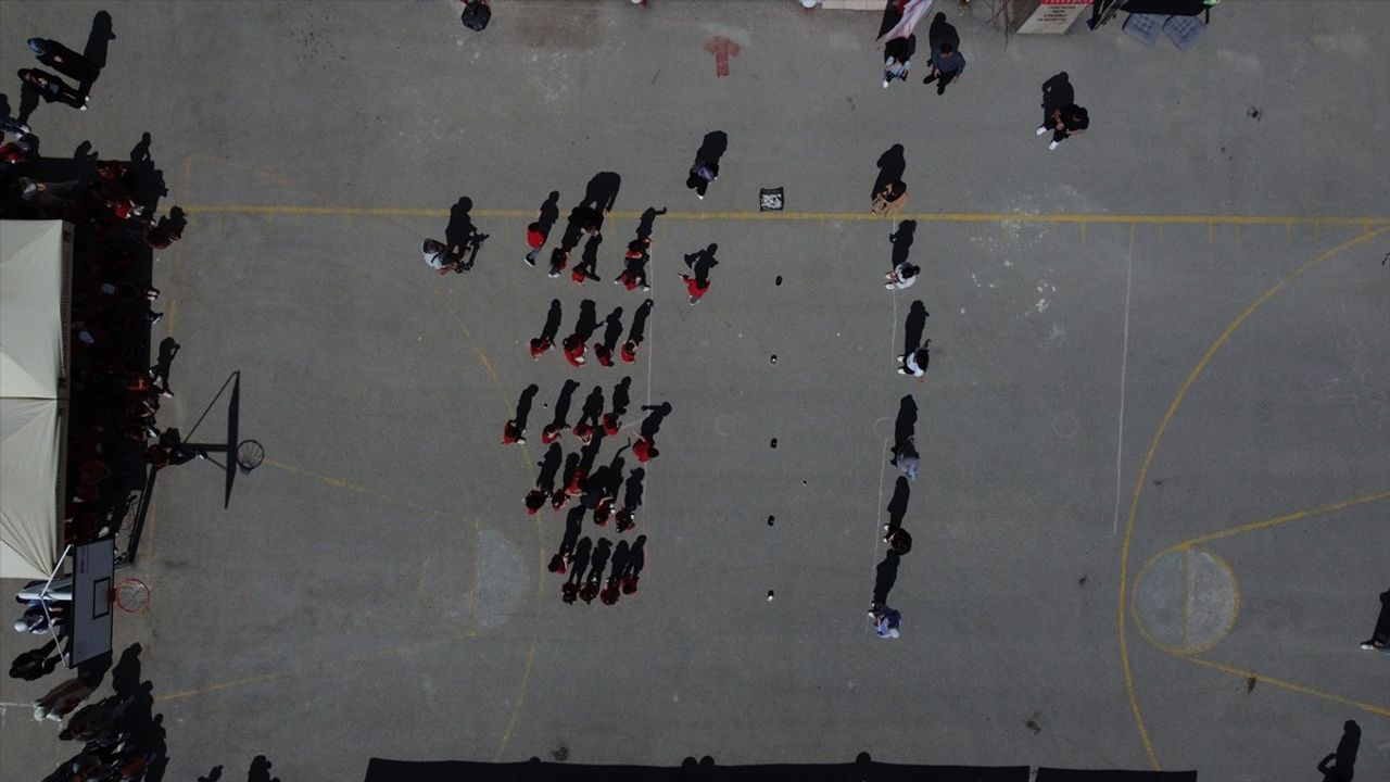 Bilecik'te Çocuklar Geleneksel Oyunlarla Eğlendi