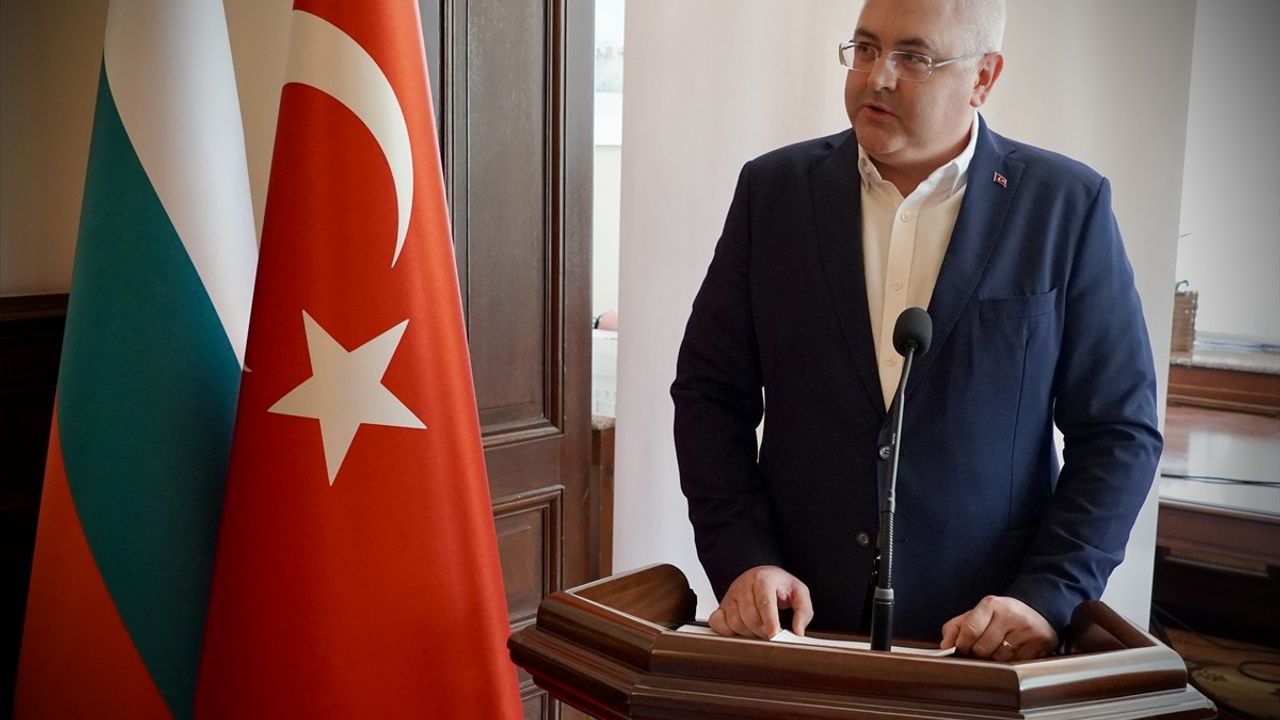 Bulgaristan'da 23 Nisan Ulusal Egemenlik ve Çocuk Bayramı Coşkuyla Kutlandı
