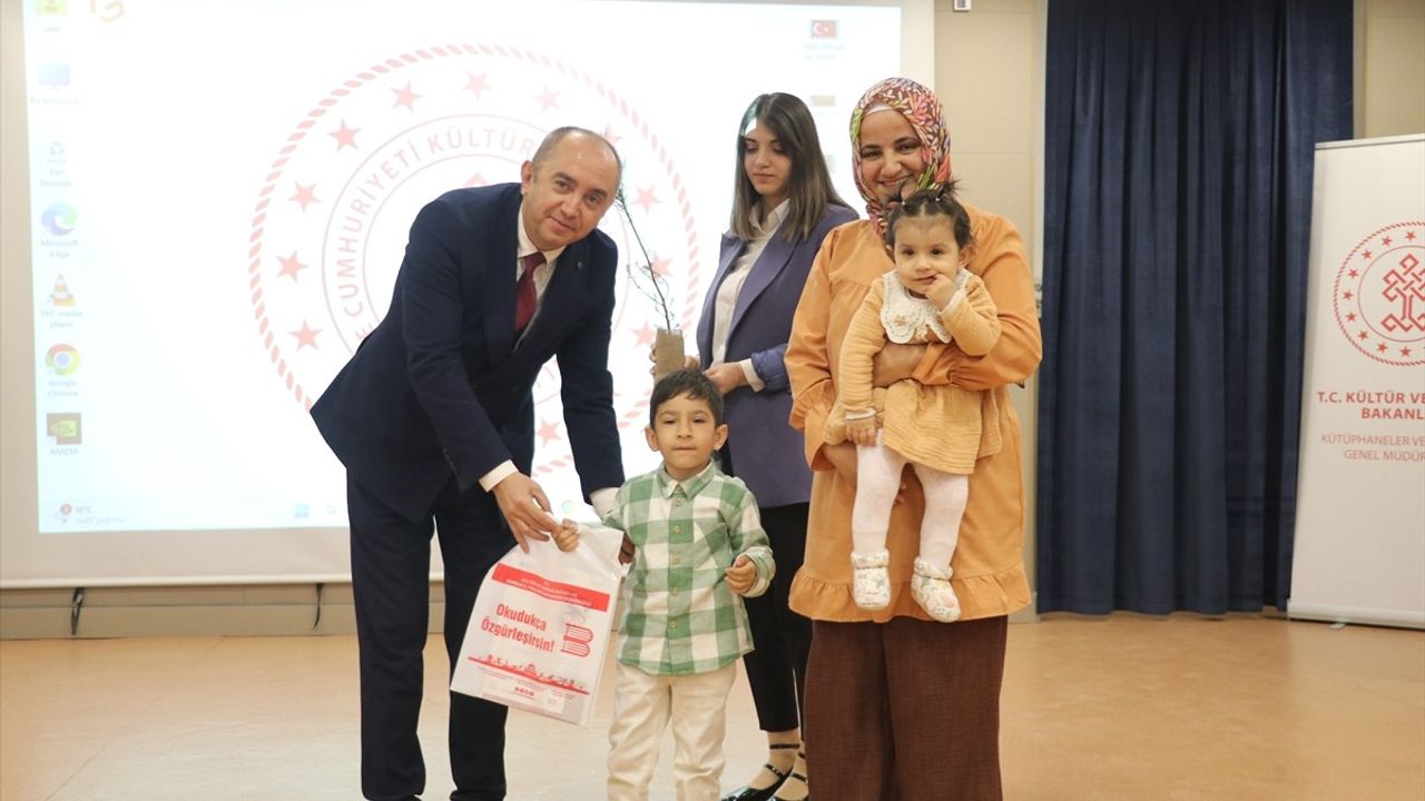 Burdur İl Halk Kütüphanesi'nde 'Üreten Kütüphaneler' Temalı Etkinlikler Başladı