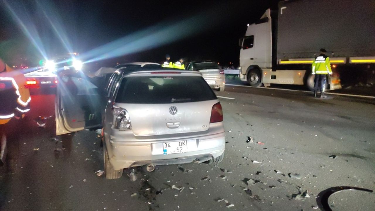 Bursa'da Zincirleme Trafik Kazası: 1 Ölü, 7 Yaralı