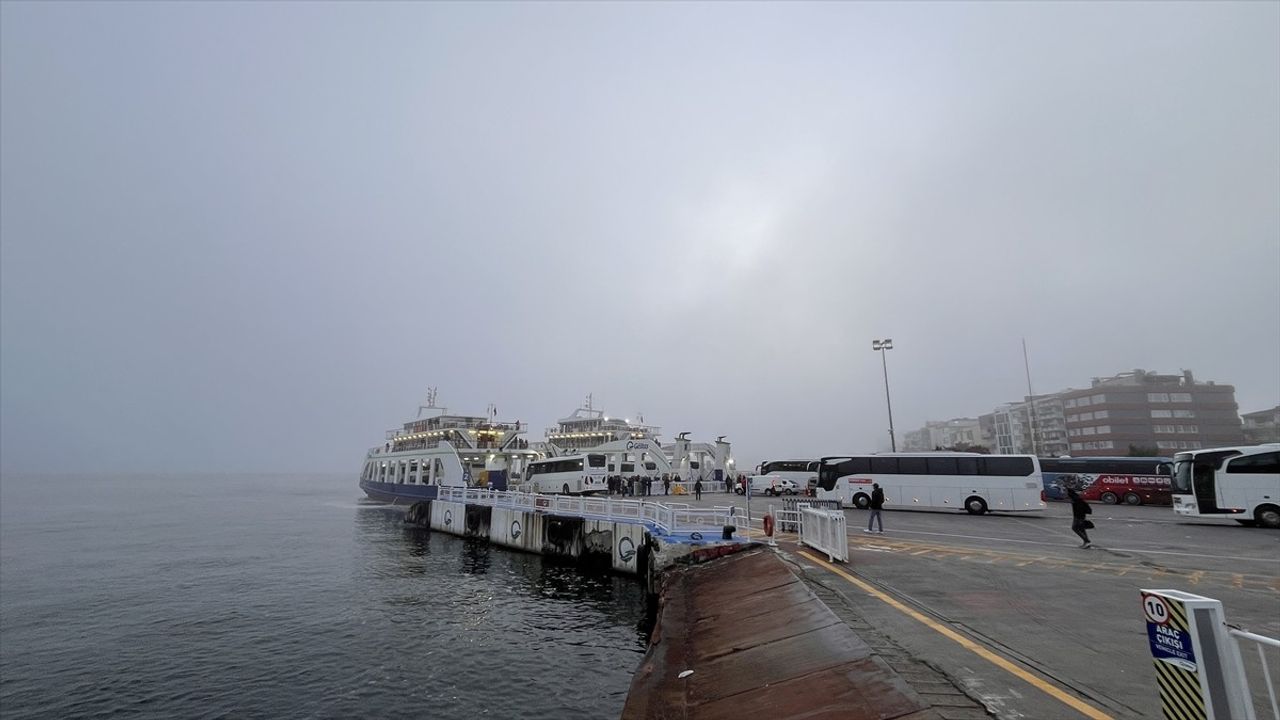 Çanakkale Boğazı, Sis Etkisinin Kaybolmasıyla Tekrar Transit Geçişlere Açıldı