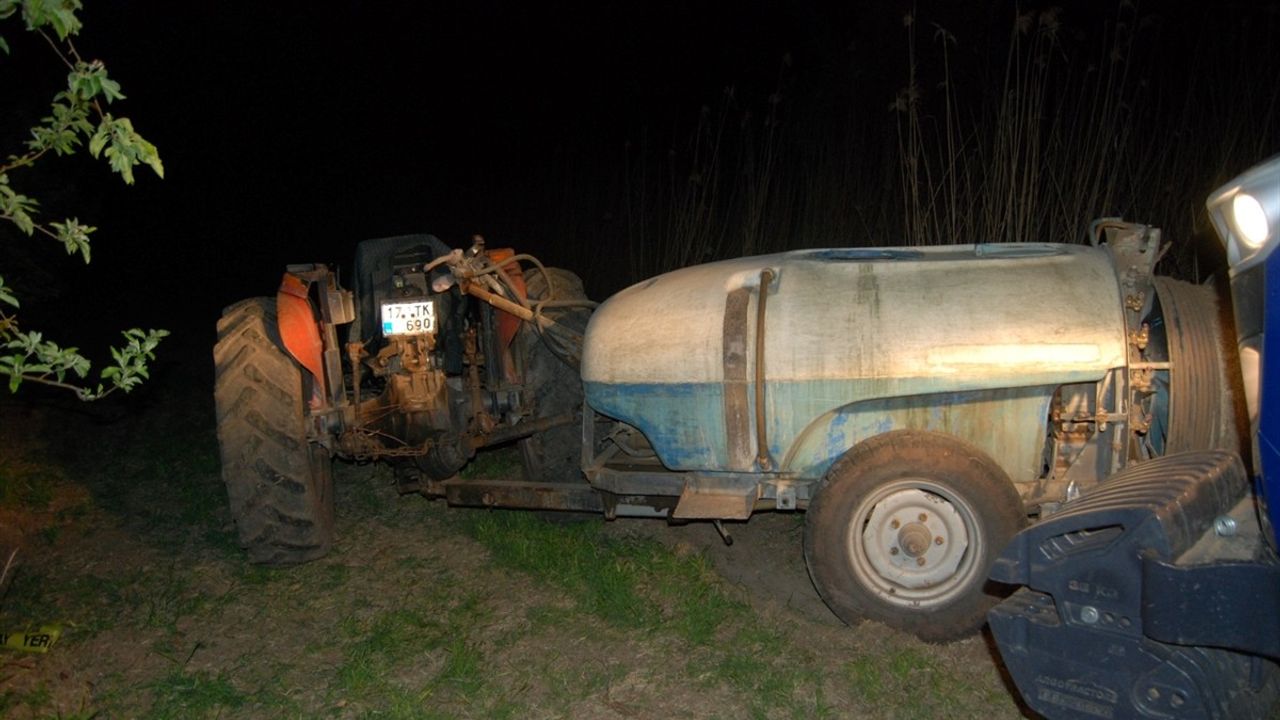 Çanakkale'de Traktör Devrilmesi Sonucu Sürücü Hayatını Kaybetti