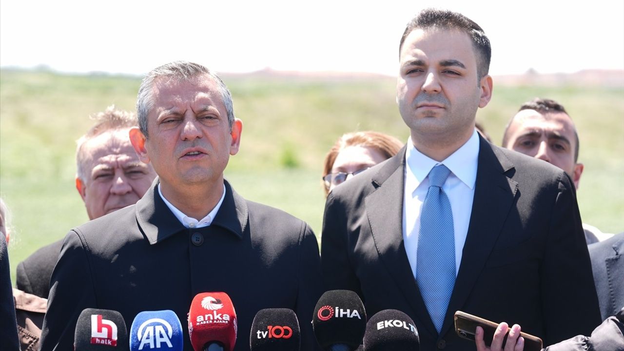 CHP Gençlik Kolları Başkanı Cem Aydın'ın Yargılaması Başladı