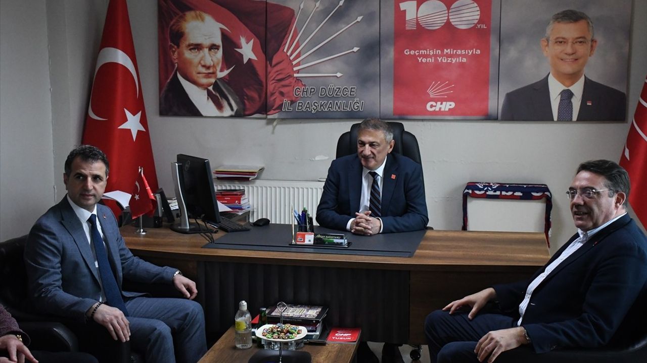 CHP Genel Başkan Yardımcısı Yankı Bağcıoğlu, Düzce'de Önemli Ziyaretlerde Bulundu