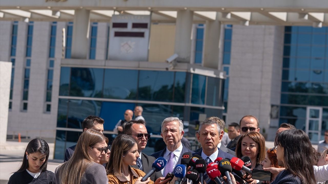 CHP Genel Başkanı Özel, Danıştay Ziyaretinin Ardından Açıklamalarda Bulundu