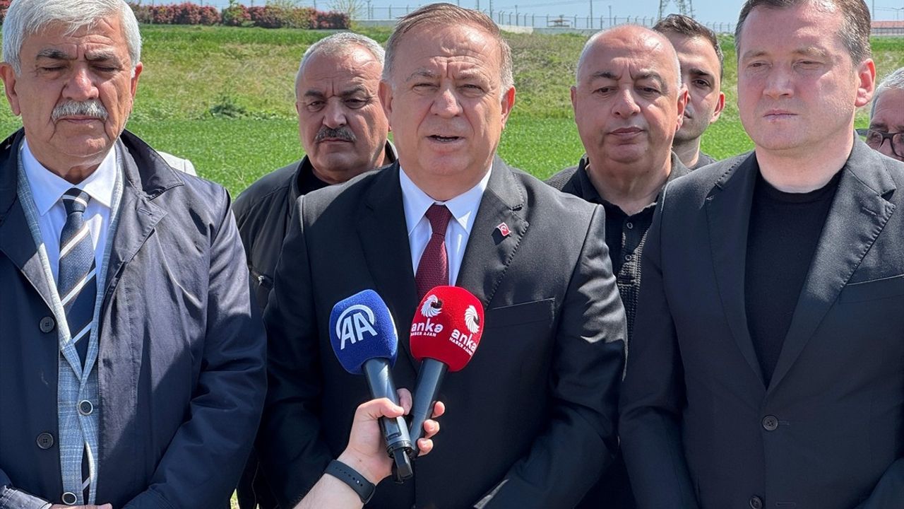 CHP'li Zeybek, Ekrem İmamoğlu'nu Cezaevinde Ziyaret Etti