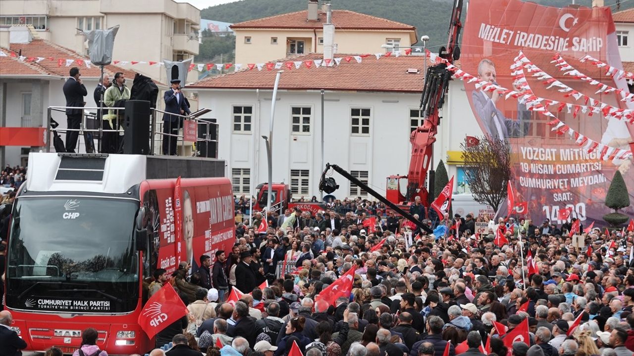 CHP Lideri Özgür Özel, Yozgat'ta Demokrasiyi Vurguladı