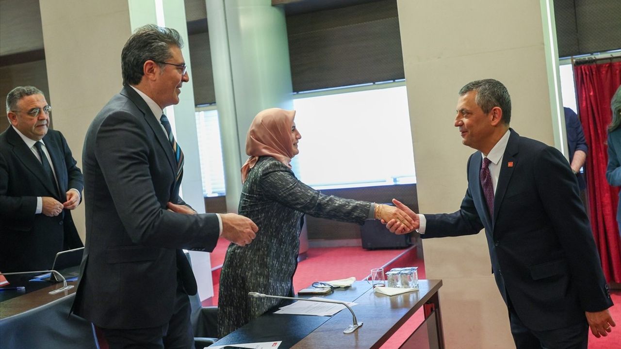 CHP'nin 21. Olağanüstü Kurultayı Sonrası İlk Parti Meclisi Toplantısı Sonuçlandı