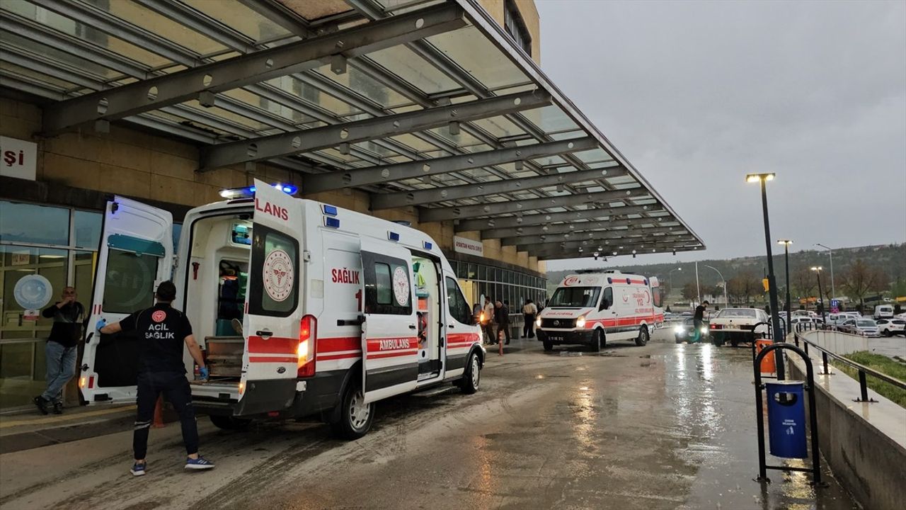 Çorum'da 25 Öğrenci Gıda Zehirlenmesi Şüphesiyle Hastaneye Başvurdu