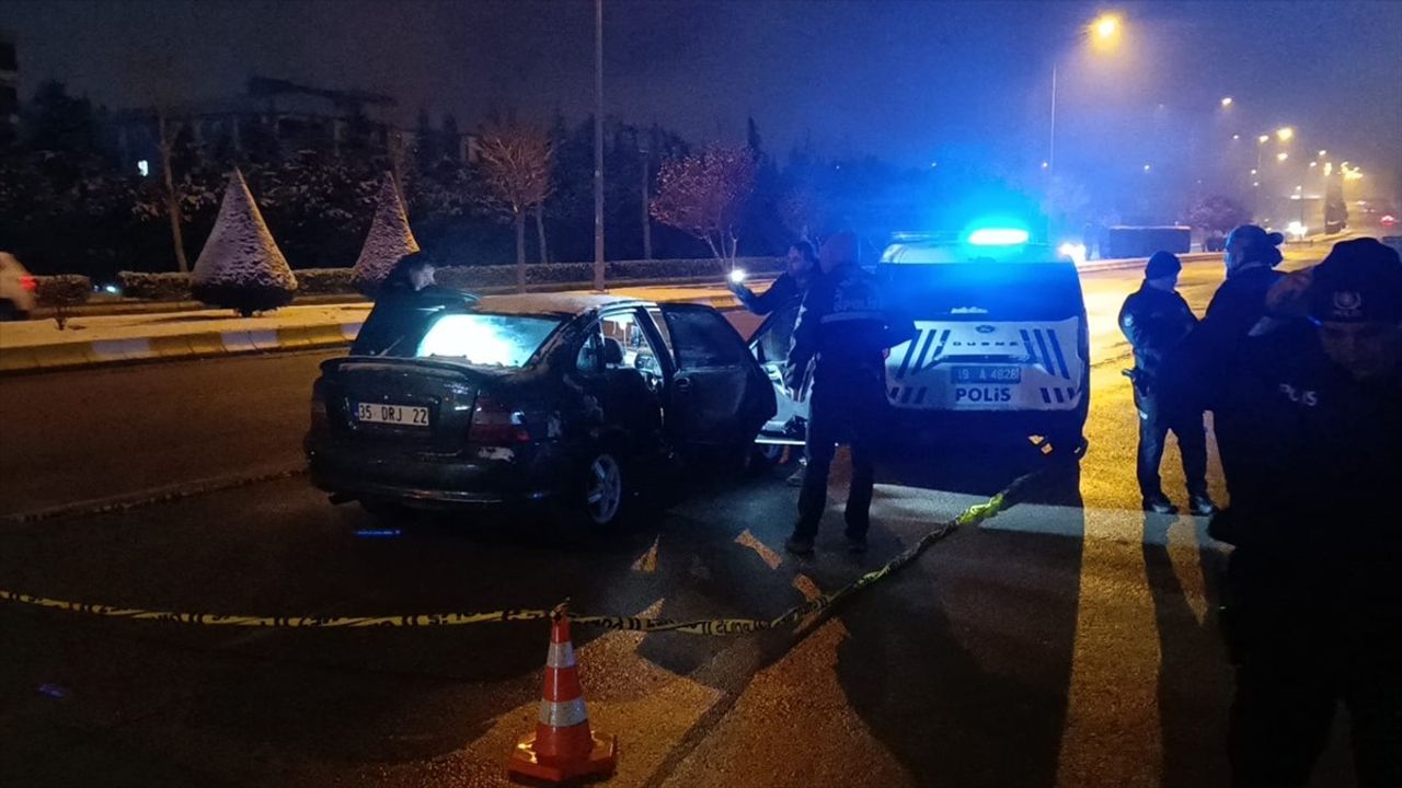 Çorum'da Başından Yaralanmış Genç Otomobilde Bulundu