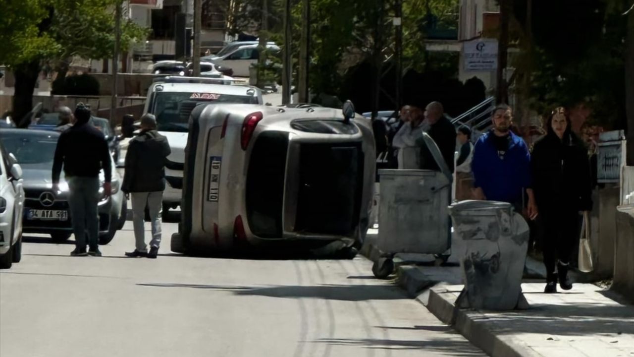 Çorum'da Trafik Kazası: Anne ve Kız Yaralandı