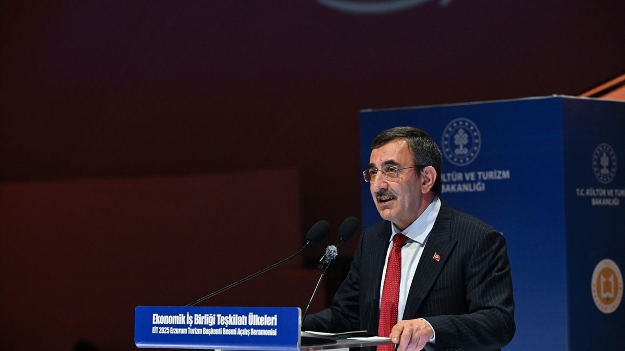 Cumhurbaşkanı Yardımcısı Yılmaz, Erzurum'un 2025 EİT Turizm Başkenti Olmasını Değerlendirdi
