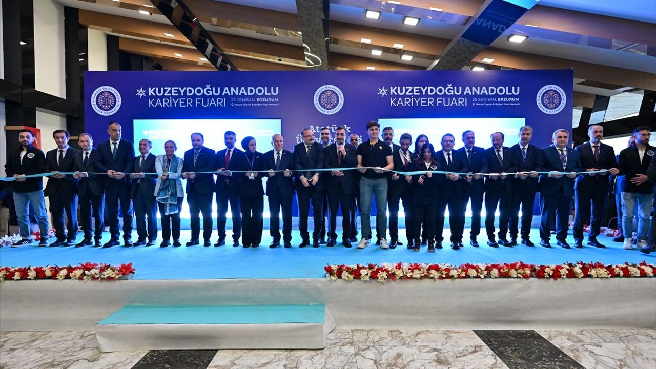 Cumhurbaşkanı Yardımcısı Yılmaz: Savunma Sanayinde Türkiye Devrim Yaratıyor