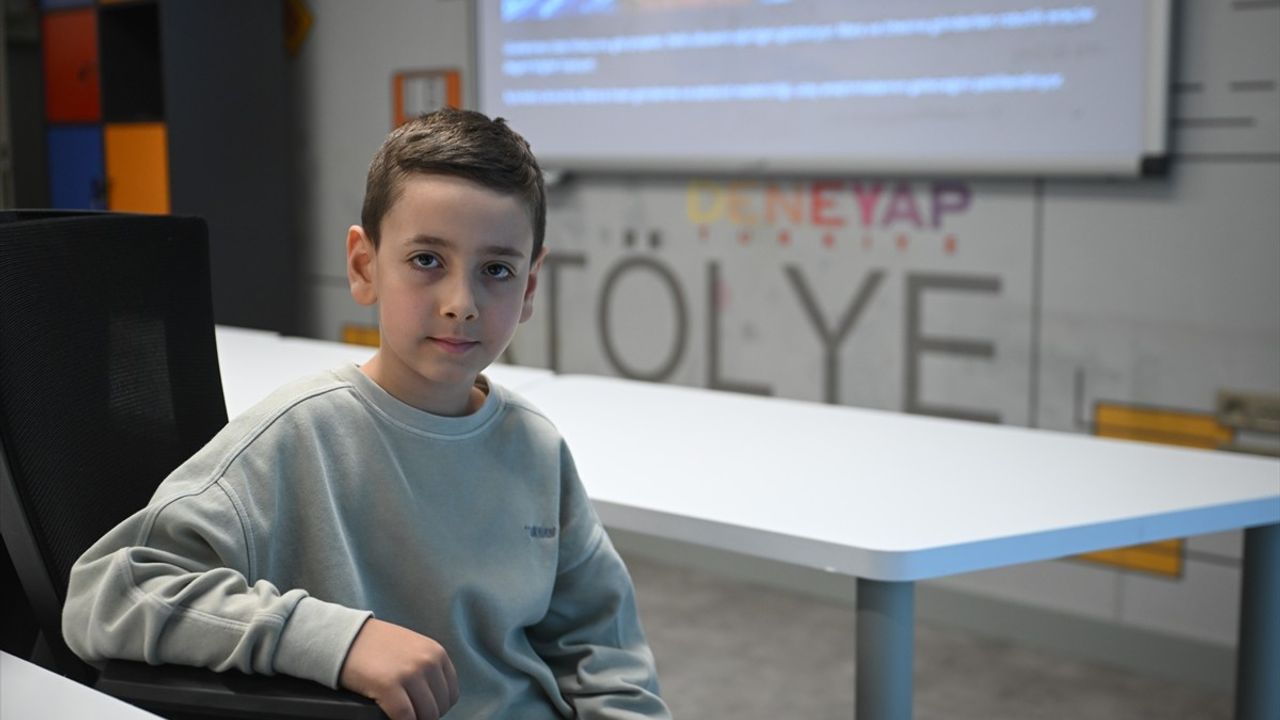 Cumhurbaşkanlığı Millet Kütüphanesi'nde 'Uzaya Nasıl Çıktık?' Etkinliği Düzenlendi