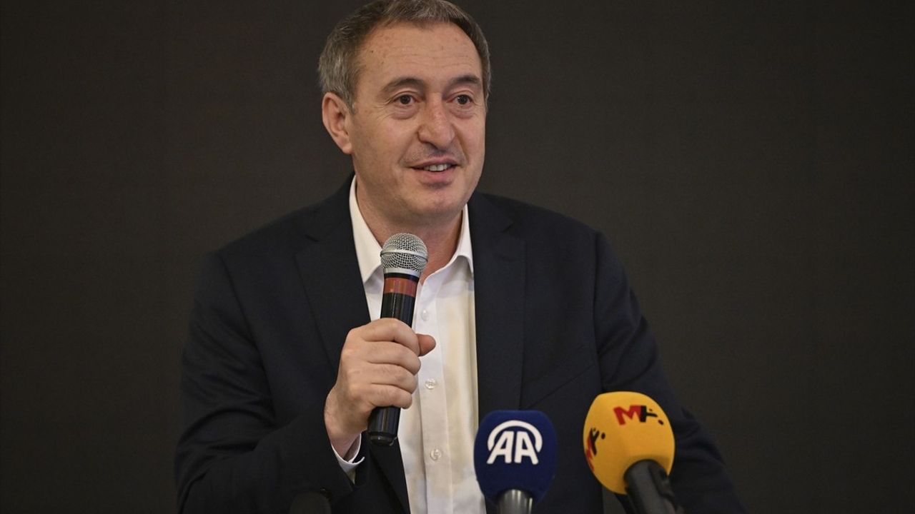 DEM Parti Başkanı Bakırhan, Barış ve Demokrasi Vurgusu Yaptı