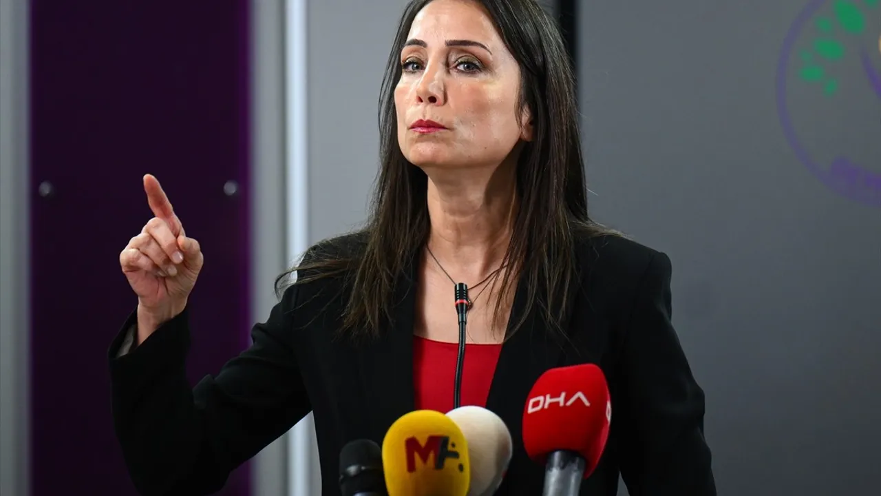 DEM Parti Eş Genel Başkanı Hatimoğulları'ndan Barış Çağrısı