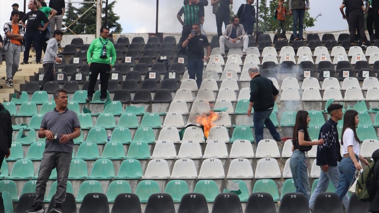 Denizlispor, Profesyonel Liglere Veda Etti