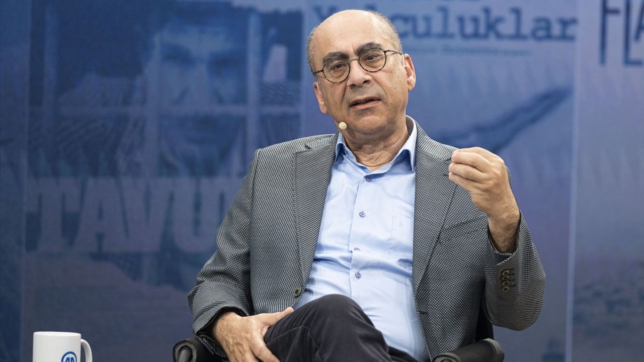 Derviş Zaim, Anadolu Ajansı Sinema Atölyesi'nde Farklı Perspektiflere Dikkat Çekti