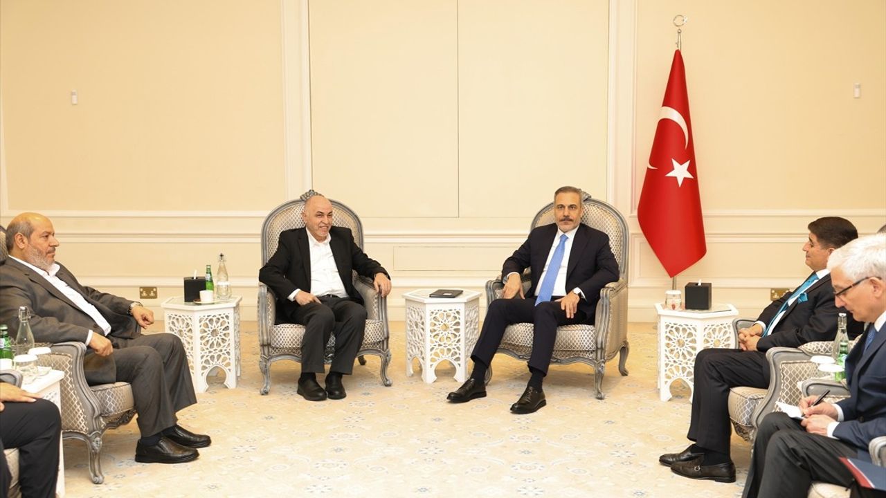 Dışişleri Bakanı Hakan Fidan, Hamas Şura Meclisi Başkanı Muhammed Derviş ile Görüştü