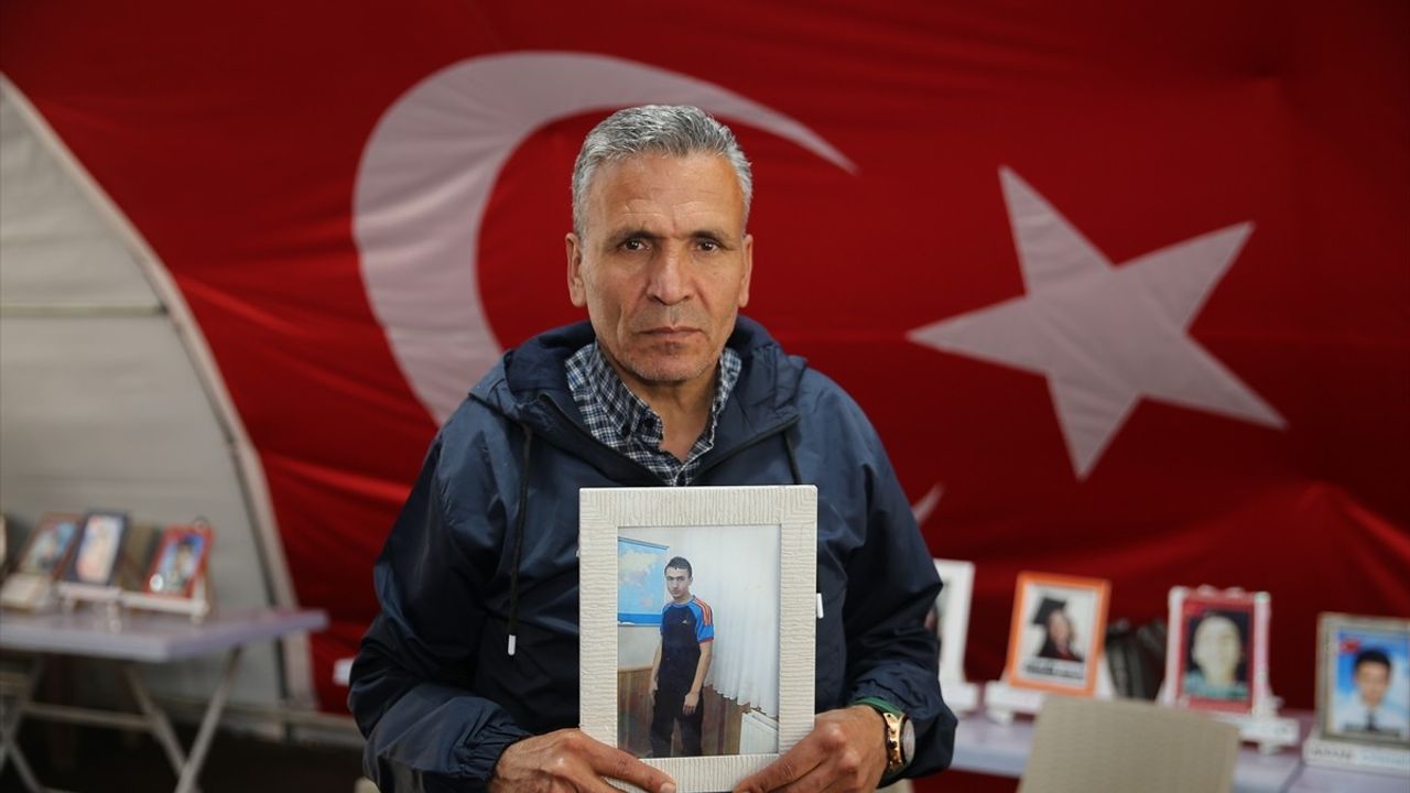 Diyarbakır Anneleri Evlatlarını Kurtarmak İçin Mücadele Ediyor