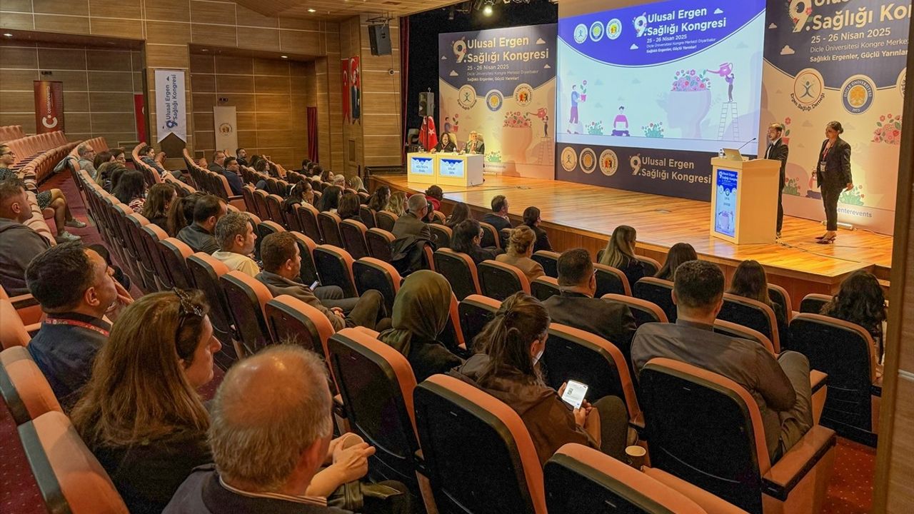 Diyarbakır'da 9. Ulusal Ergen Sağlığı Kongresi Gerçekleştirildi