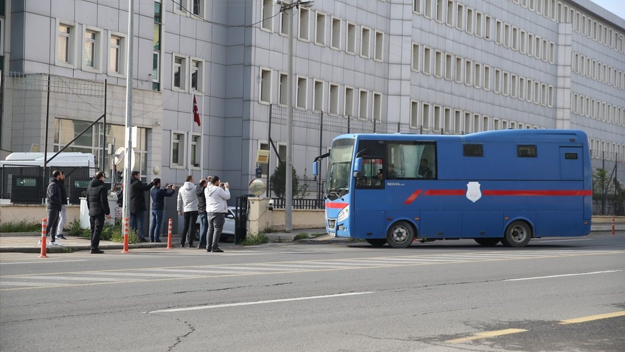 Diyarbakır'da Narin Güran Cinayeti Davası Başladı