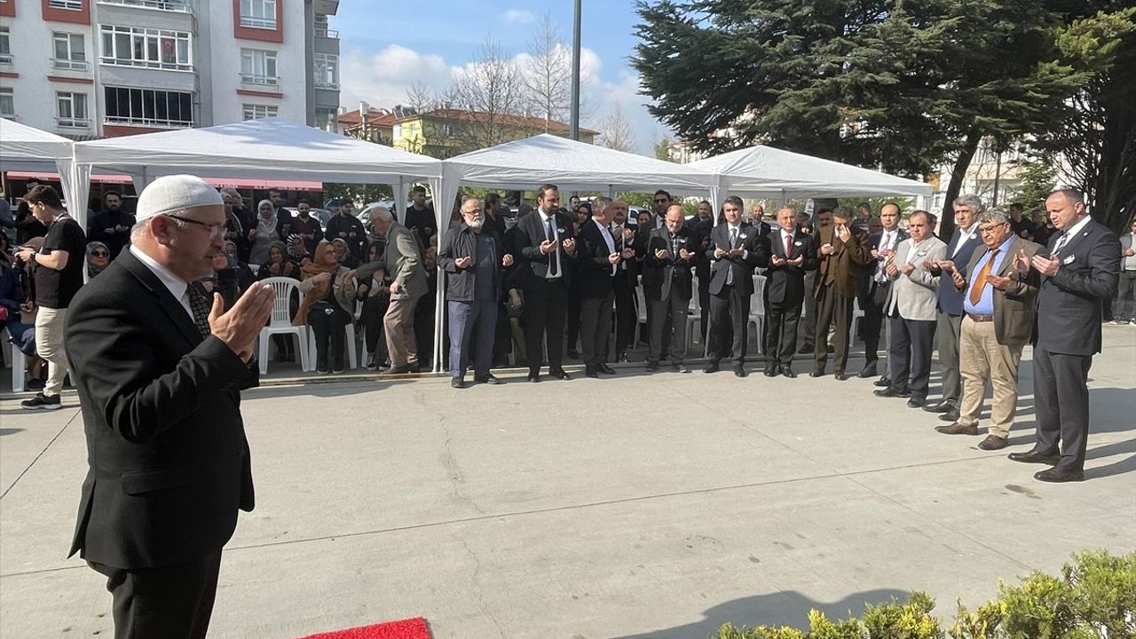 Doktor Enes Gültekin, Kartalkaya Yangınında Kaybettiklerini Unutmadı