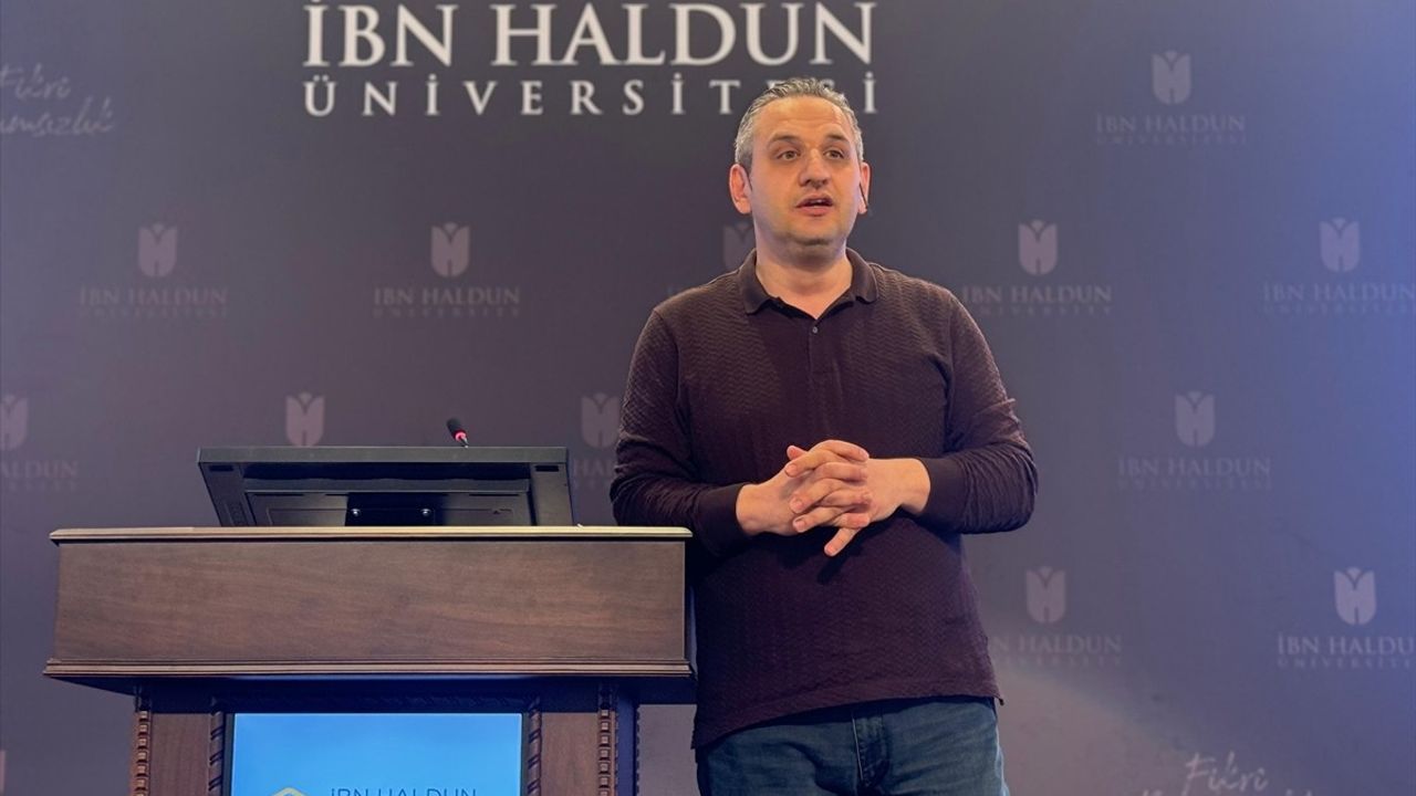 Dr. Cem Sökmen, İstanbul'un Kültürel İletişim Mekanlarını Anlattı