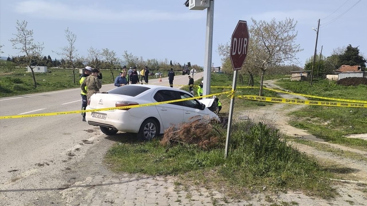 Edirne'nin Meriç İlçesinde Motosiklet Kazası: Bir Sürücü Ağır Yaralandı