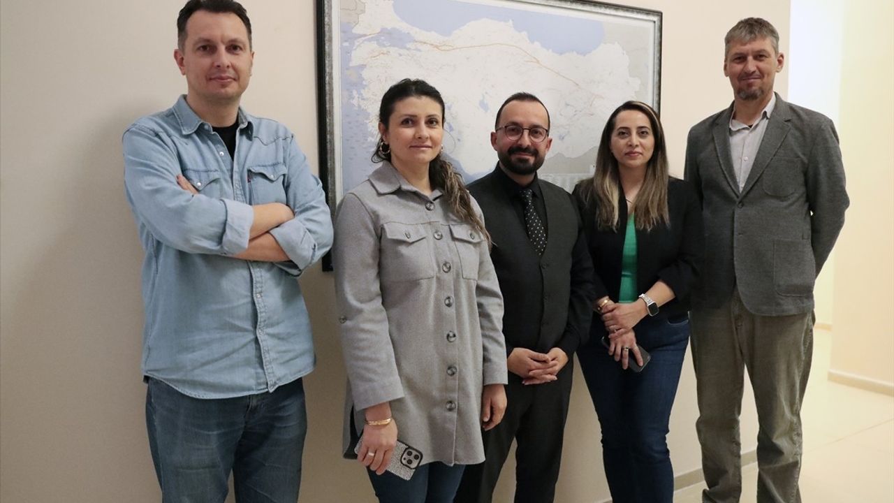 Edremit Havzası'ndaki Sismik Hareketlerin Zemin Üzerindeki Etkileri Araştırılıyor