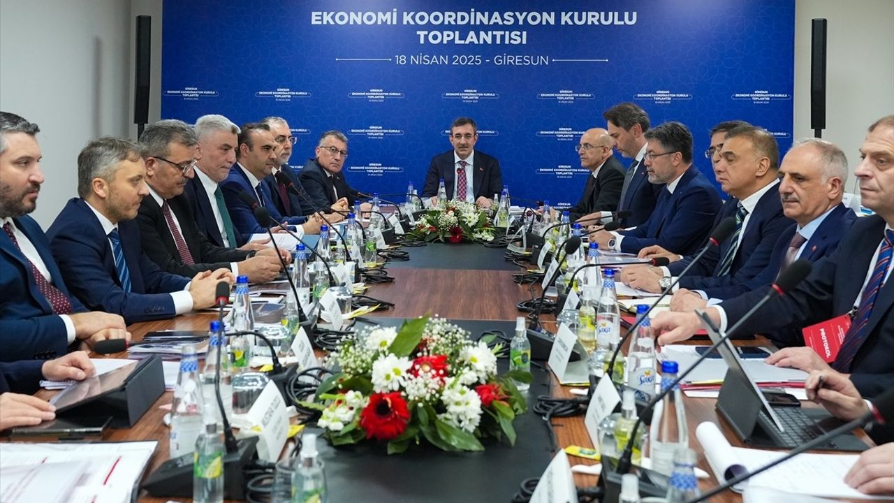 Ekonomi Koordinasyon Kurulu, Cumhurbaşkanı Yardımcısı Yılmaz Başkanlığında Giresun'da Toplandı