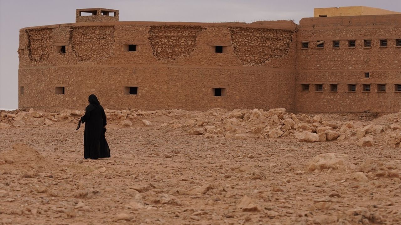 Enfal Katliamı'nda Yakınlarını Kaybedenler Nugre Selman Cezaevi'nde Mezarlara Ulaşmaya Çalışıyorlar