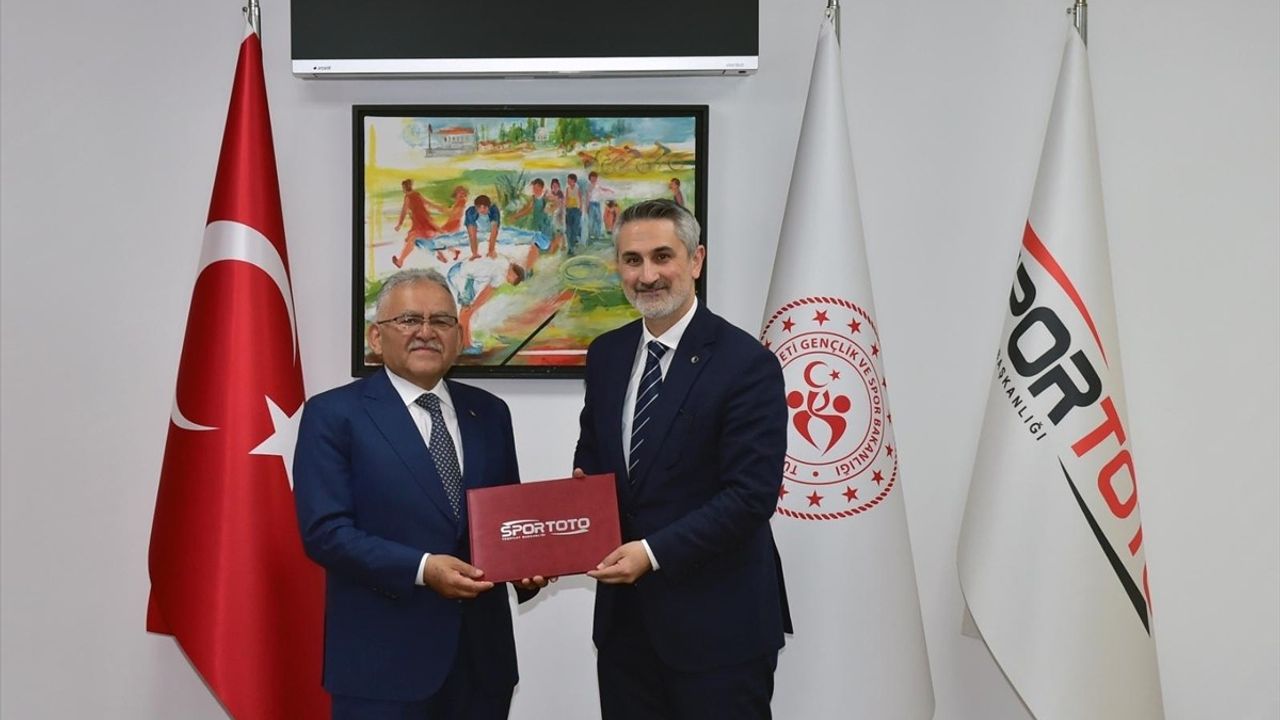 Erciyes Yüksek İrtifa Kamp Merkezi'ne Yeni Atletizm Pisti Yapılacak