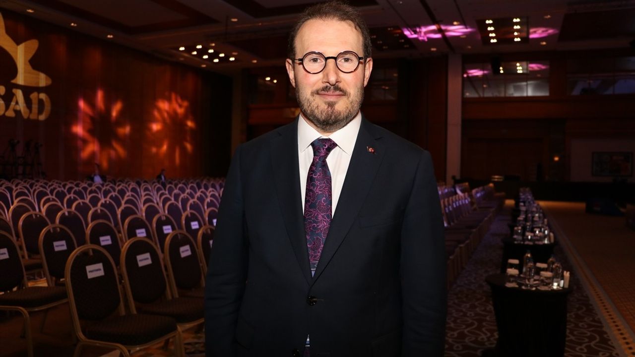 Ergenlik Döneminde Obezite: Kronik Hastalık ve Kanser Riskini Artırıyor