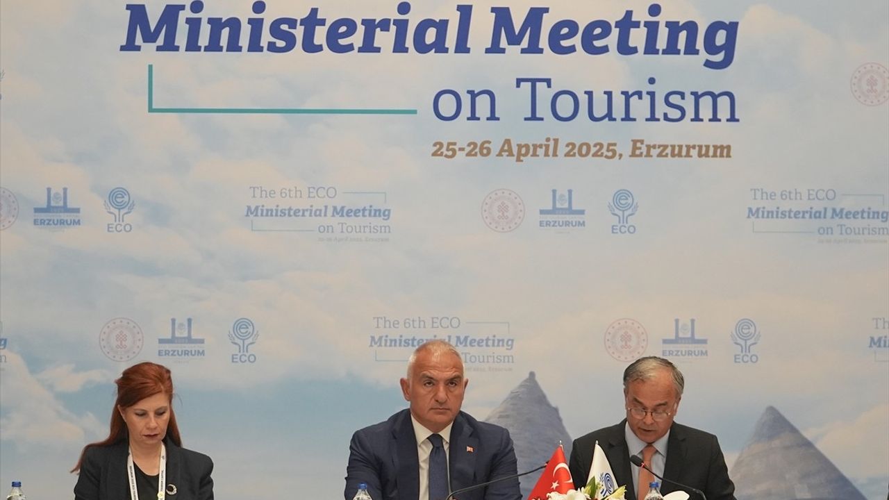 Erzurum'da EİT Ülkeleri Kardeşlik ve Hatıra Ormanı Açılışı Gerçekleştirildi